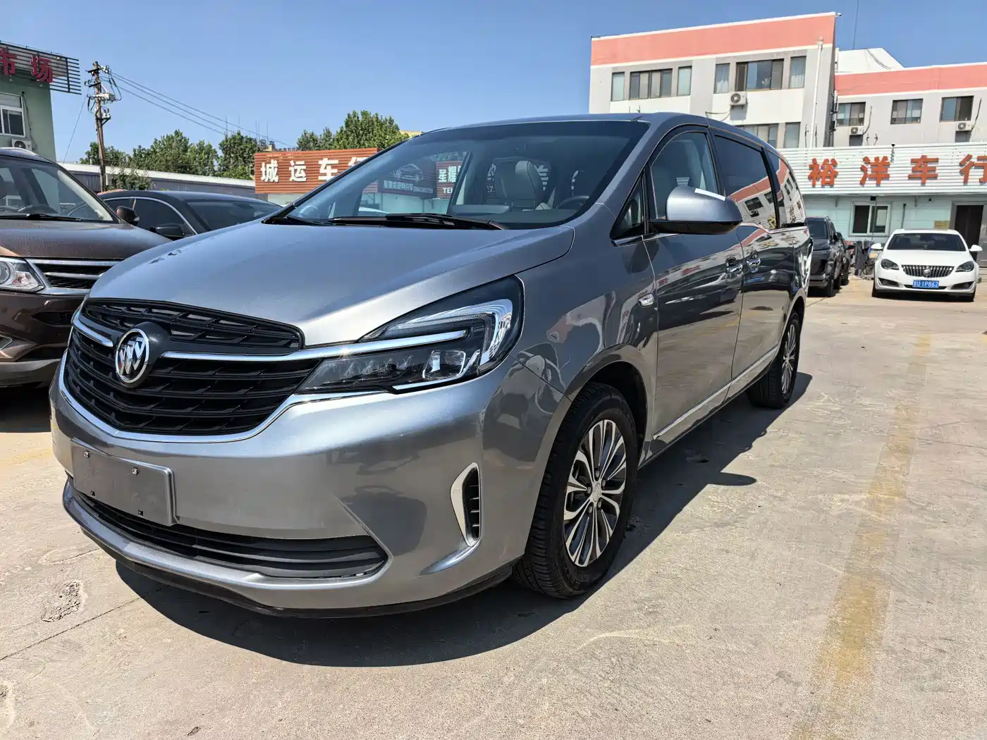 Buick GL8 2020 Model Land Business Class 652T Luxury
