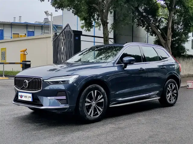 Volvo XC60 2024 B5 AWD Zhiyi Luxury Edition