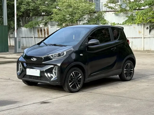 QQ New Energy Little Ant 2022 Facelift Sweet Edition Half Sugar NMC 30.6kWh 30kW 301km
