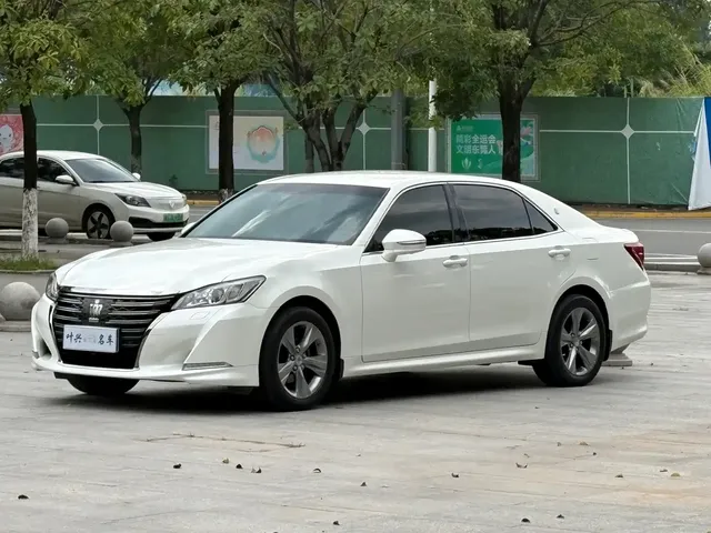Toyota Crown 2018 2.0T Pioneer Edition