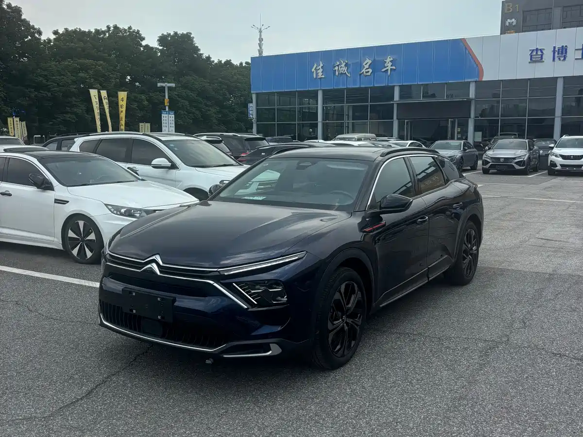 Citroën Versailles C5 X 2024 1.6T Travel Elite Edition