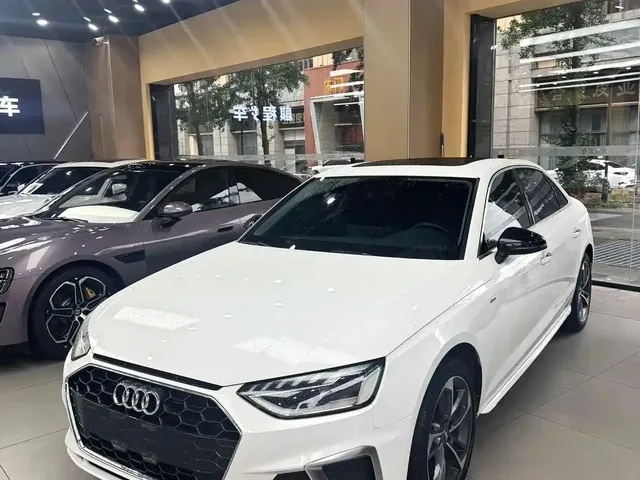 Audi A4L 2022 40 TFSI Fashion Dynamic