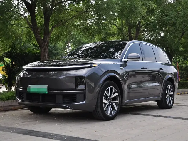 Li Auto Li L8 2023 Pro