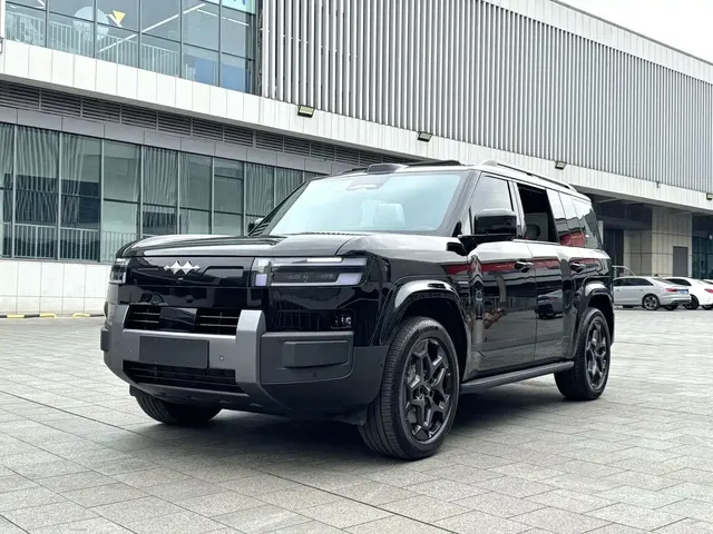 Fang Cheng Bao Titanium 7 2025 AWD Base Model