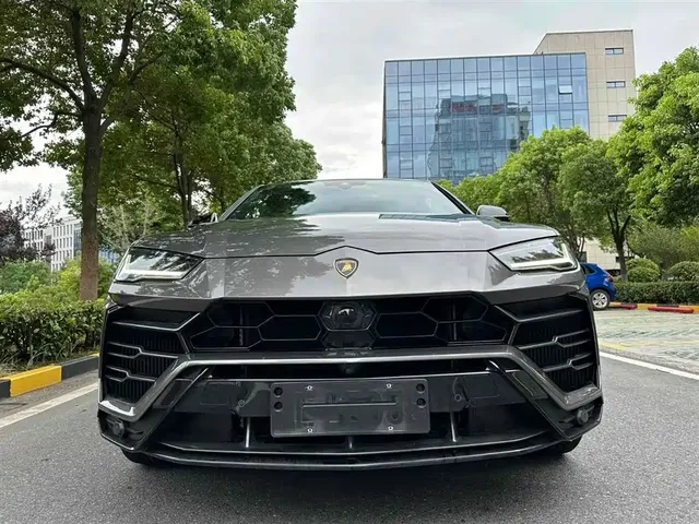 Lamborghini Urus 2021 4.0T V8