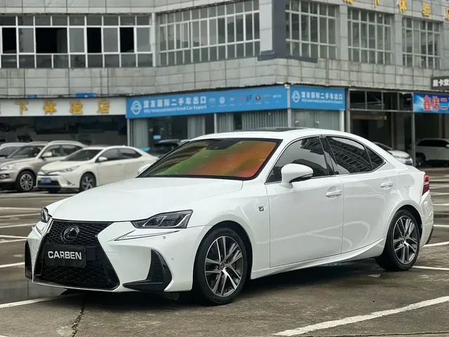 Lexus IS 2017 300 F SPORT