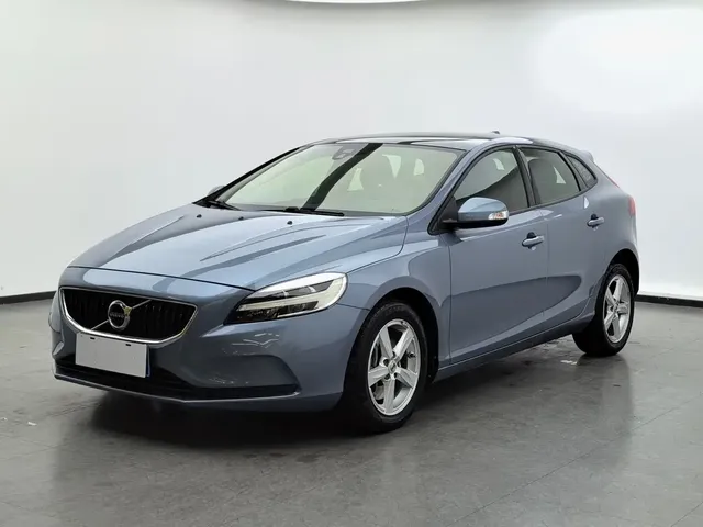 Volvo V40 2017 T3 Momentum