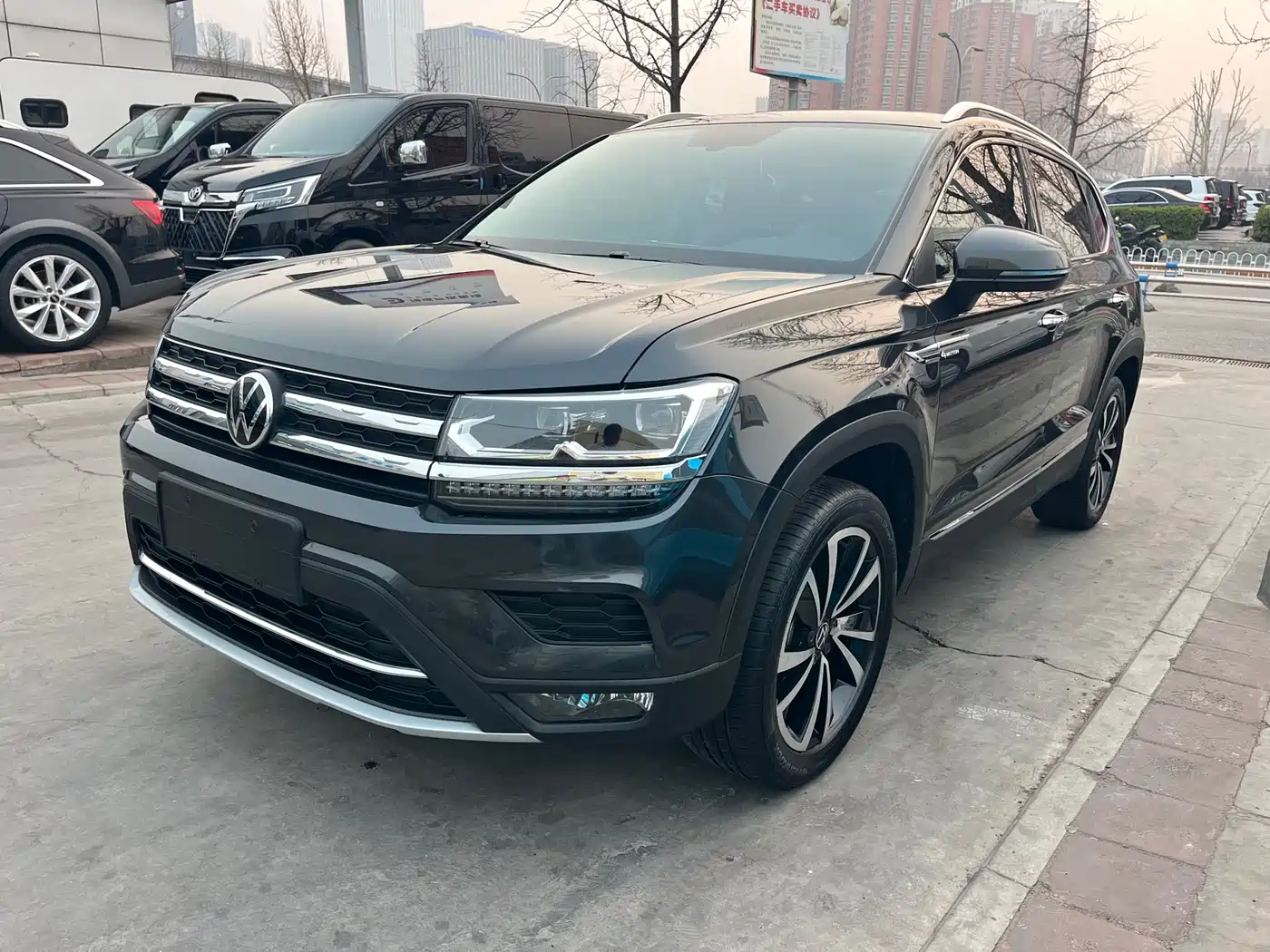 Volkswagen Tharu 2021 330TSI 4WD Luxury Plus