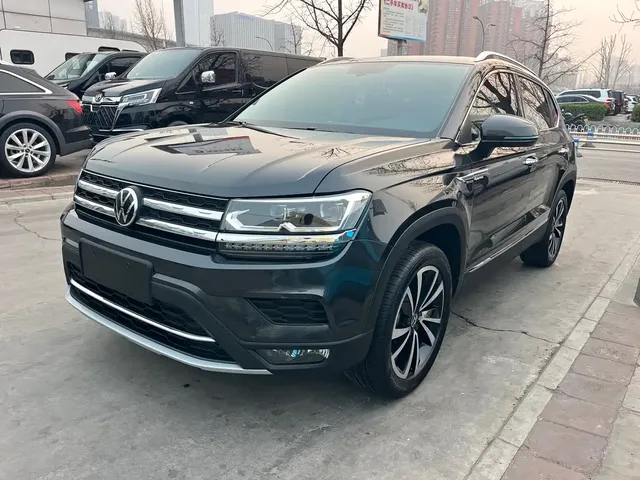 Volkswagen Tharu 2021 330TSI 4WD Luxury Plus
