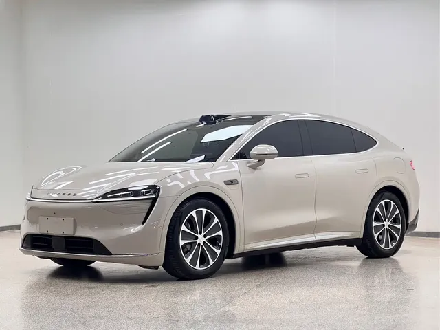 Zhijie Luxeed R7 2025 Extended Range 251km Max