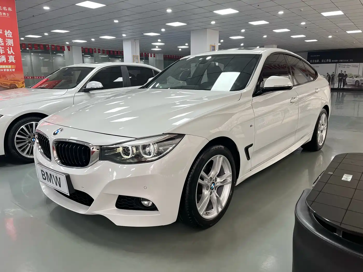 BMW 3 Series GT 2019 320i M Sport Model
