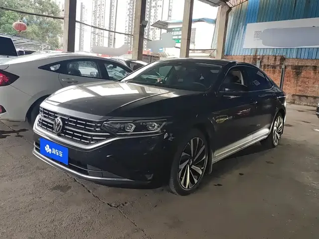Volkswagen Passat 2023 Facelift 380TSI Luxury Edition