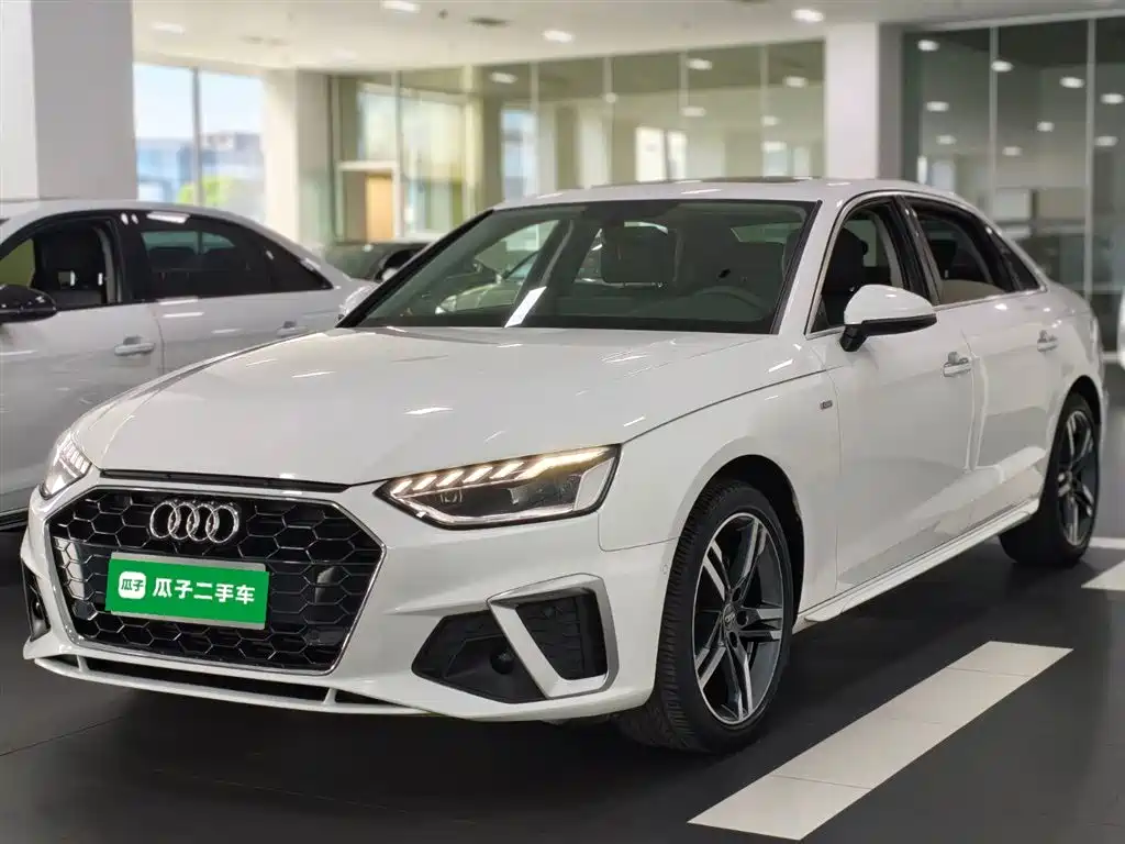 Audi A4L 2020 40 TFSI Luxury Dynamic