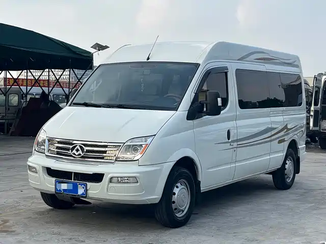 SAIC Maxus Xintu V80 2023 2.0T AMT Classic Aoyun Long Wheelbase Medium Roof 6/7/8/9 Seats