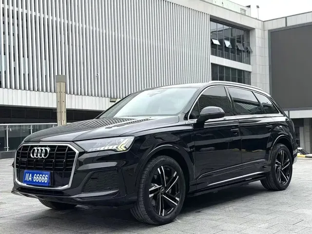 Audi Q7 2021 45 TFSI quattro S line Sport