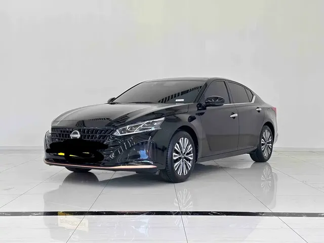 Nissan Teana 2024 2.0L SV Black Gold Edition