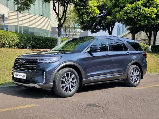 Ford Explorer 2023 EcoBoost 285 AWD Titanium Edition 6-Seater