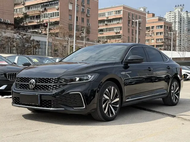 Volkswagen Passat 2022 330TSI Starlight Elite Edition