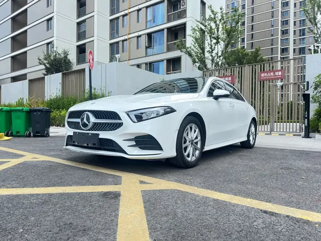 Mercedes-Benz A-Class 2021 A 200 L Sport Sedan Fashion Edition
