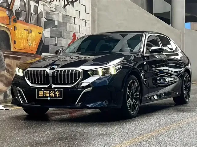 BMW 5 Series 2025 530Li xDrive M Sport Package