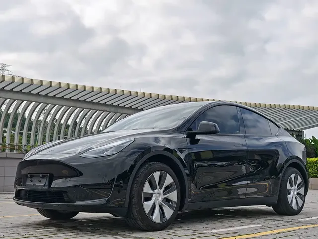 Tesla Model Y 2022 Facelift Rear-Wheel Drive Version