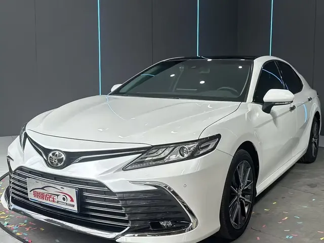Toyota Camry 2021 2.5G Luxury Edition