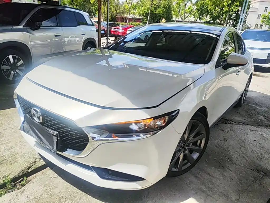 Mazda 3 Axela 2021 2.0L Automatic Quality Shine
