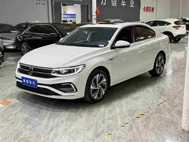 Volkswagen Bora 2024 300TSI DSG Premium Ride Edition