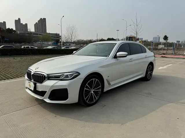 BMW 5 Series 2022 525Li M Sport Package