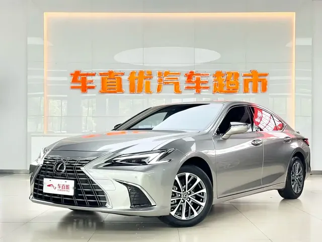 Lexus ES 2025 200 Ultimate Edition