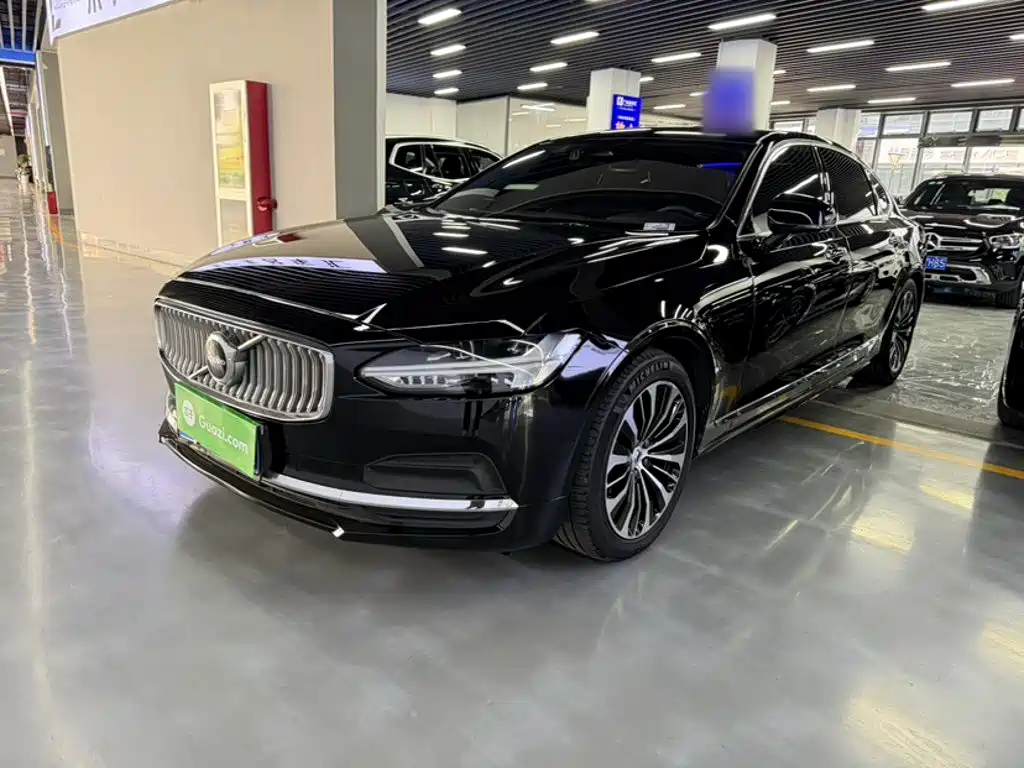 Volvo S90 2023 B5 Intelligent Comfort Luxury Edition