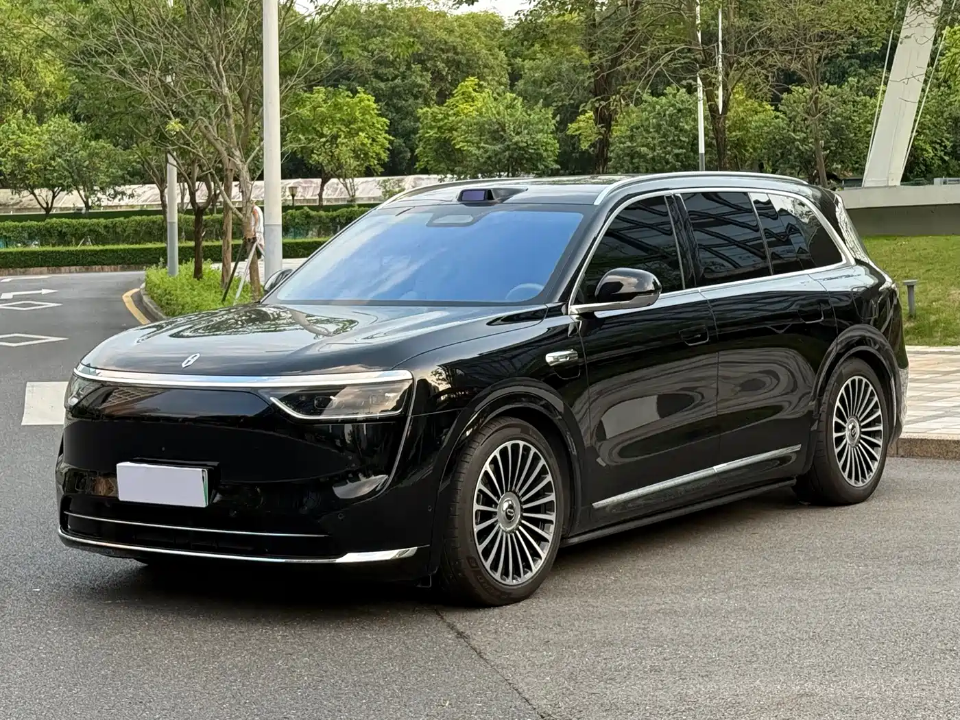 AITO Wenjie AITO M8 2025 Extended Range Ultra 53.4kWh 6-Seater