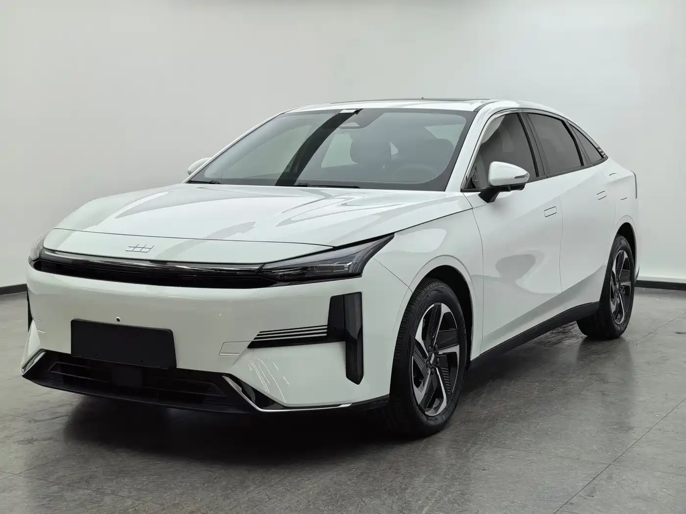 Geely Galaxy L6 2024 125km PLUS Soaring Dragon Edition