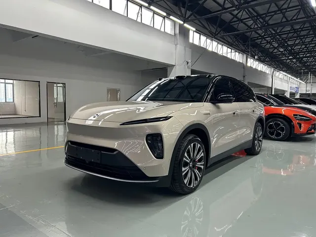 NIO ES8 2024 75kWh