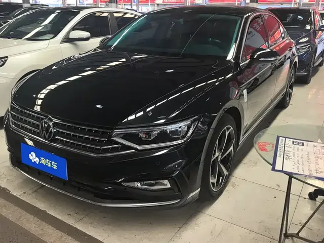 Volkswagen Magotan 2023 2 Million Units Anniversary Edition 330TSI DSG Leading Type