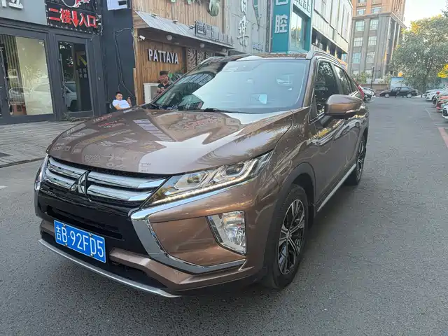 Mitsubishi Eclipse Cross 2018 1.5T CVT AWD True Self Edition