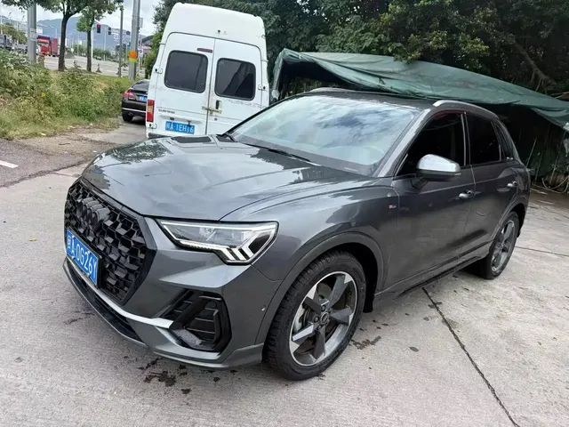 Audi Q3 2023 35 TFSI Fashion Dynamic (1.4T)