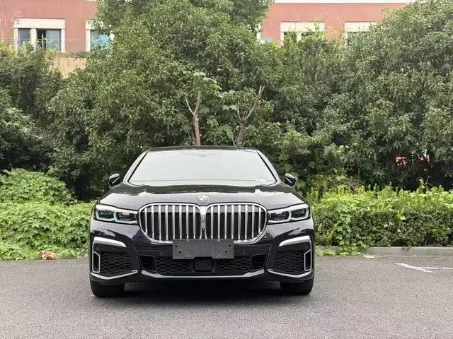 BMW 7 Series 2021 Model 740Li xDrive Executive M Sport Package