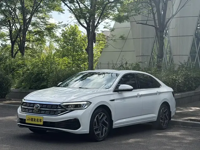 Volkswagen Sagitar 2023 Model Year 200TSI DSG Surpass Edition