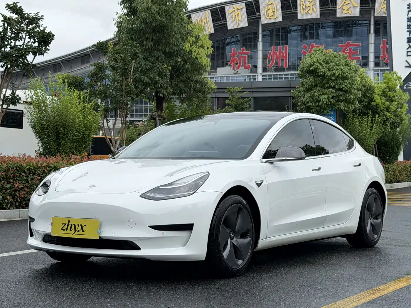 Tesla Model 3 2020 Standard Range Rear-Wheel Drive Upgrade