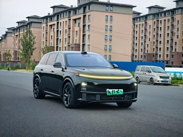 Li Auto L7 2023 Pro