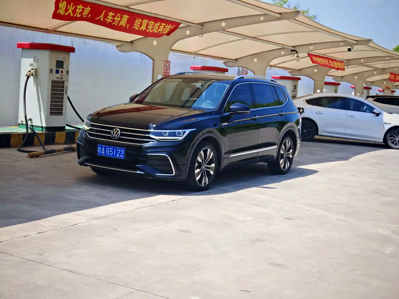 Volkswagen Tiguan L 2022 380TSI Automatic 4WD R-Line Cross Edition 7-Seater
