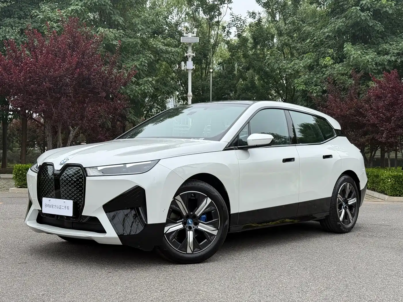 BMW iX 2023 xDrive40