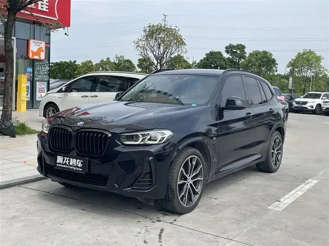 BMW X3 2022 xDrive30i Leading M Night Package