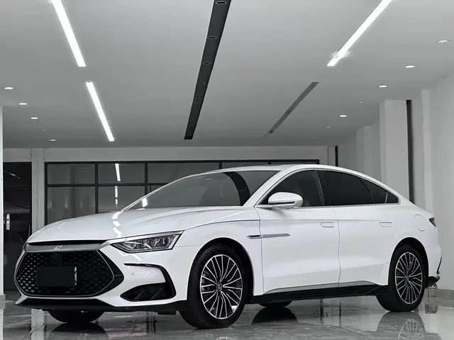 BYD Han 2022 DM-i 121KM Premium