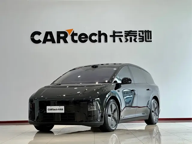 Li Auto Li i8 2025 Standard Edition
