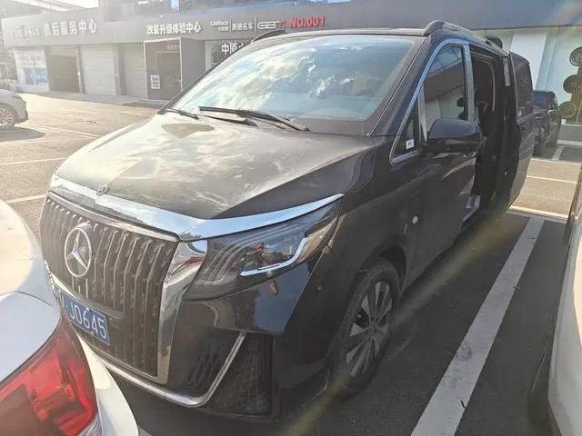 Mercedes-Benz Vito 2023 2.0T Business 7-Seater