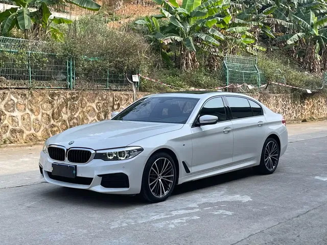 BMW 5 Series 2018 Facelift 530Li Leading M Sport Package