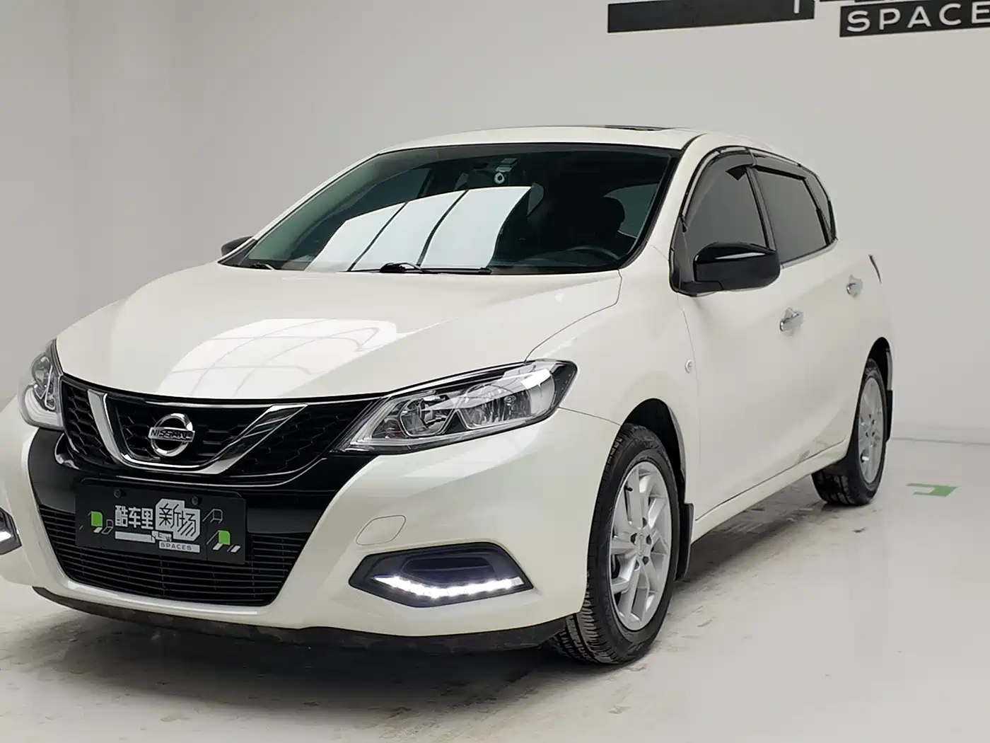 Nissan Tiida 2021 1.6L CVT Cool Edition