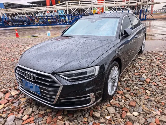 Audi A8 2022 A8L 50 TFSI quattro Comfort Collector's Edition